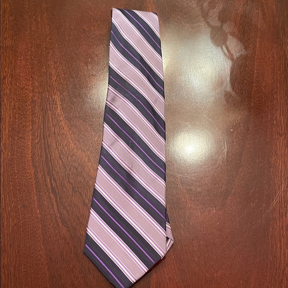 Guy Laroche Lavender and Dark Stripe Tie